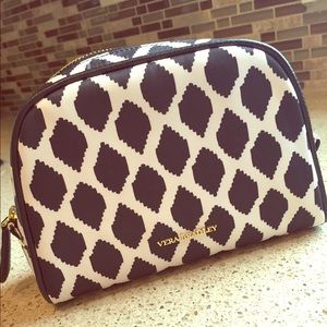 Vera Bradley Medium Cosmetic iKat Spots Blk/White